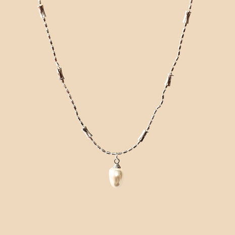 Silver Pearl Drop Earrings