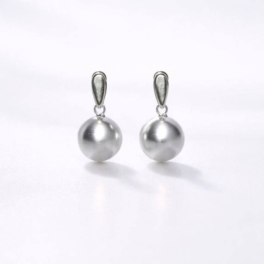 Classic Luxe Pearl Earrings