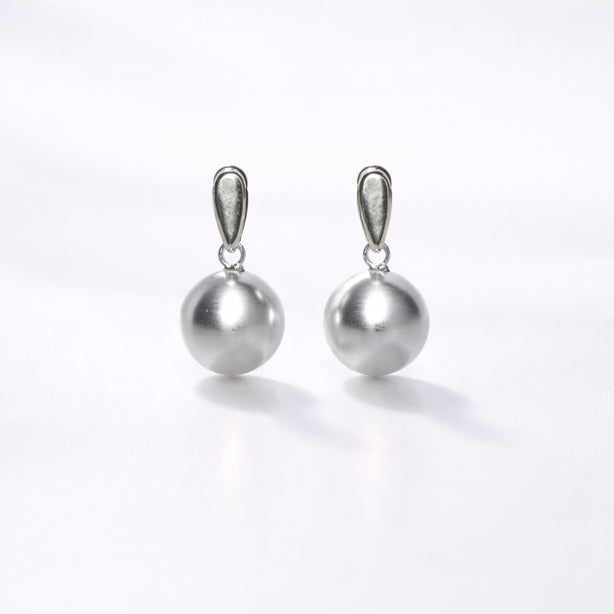 Classic Luxe Pearl Earrings