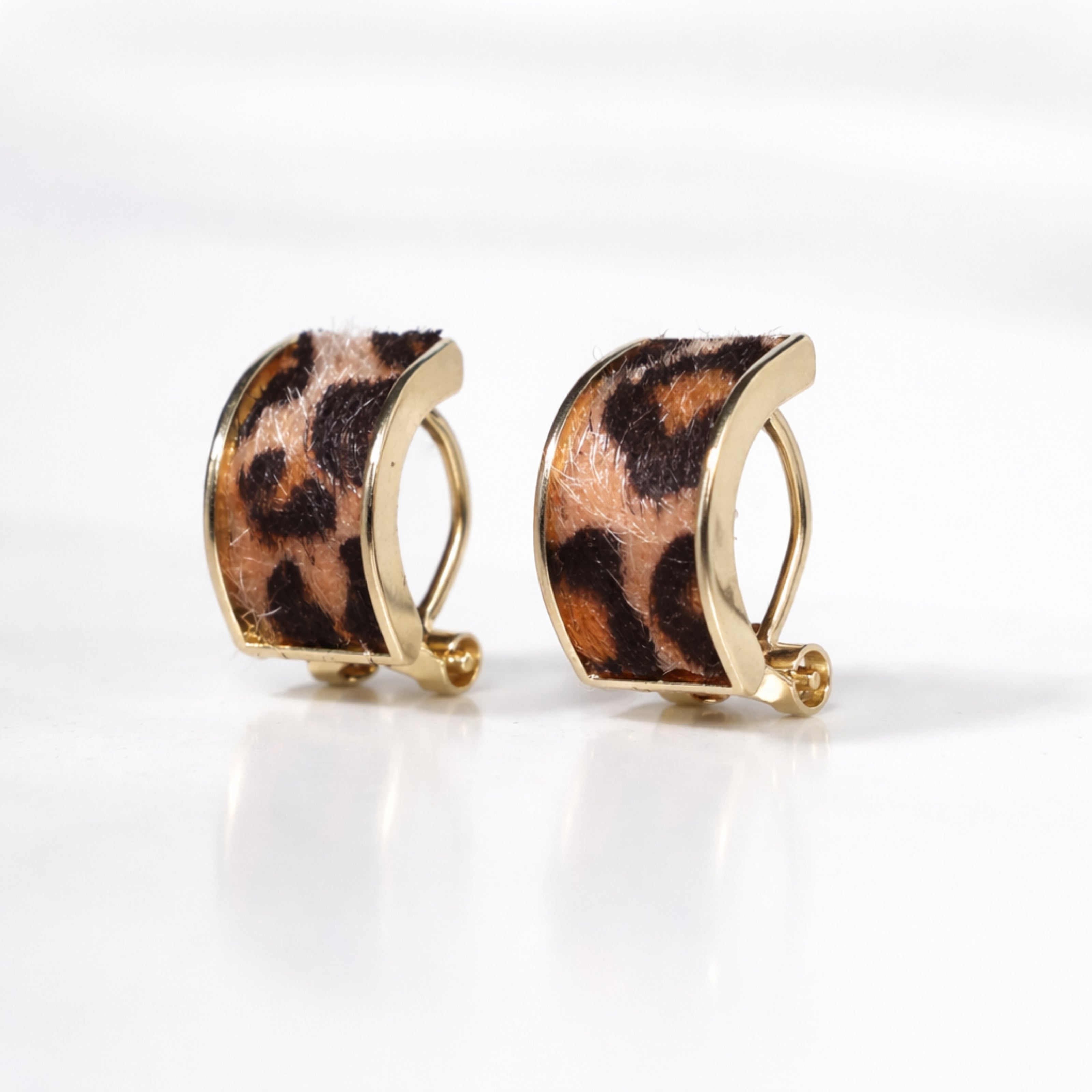 Leopard Curve Earrings