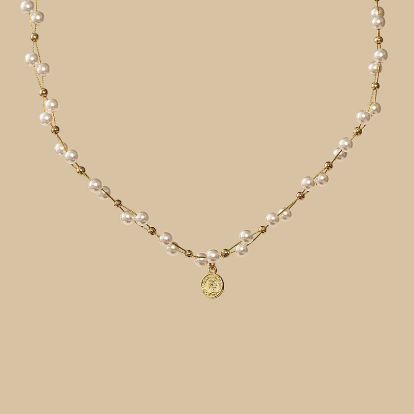 Perle Flottante Necklace