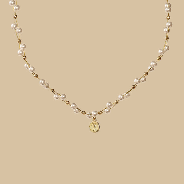 Perle Flottante Necklace
