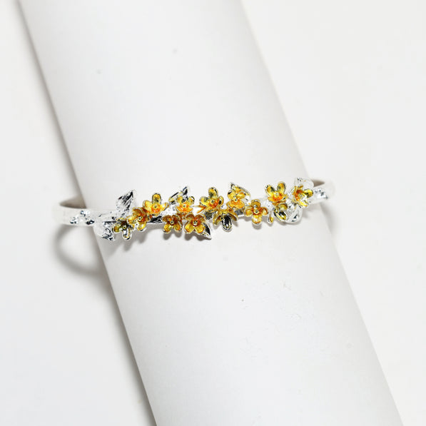 Golden Bloom Bracelet