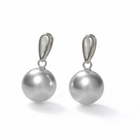 Classic Luxe Pearl Earrings