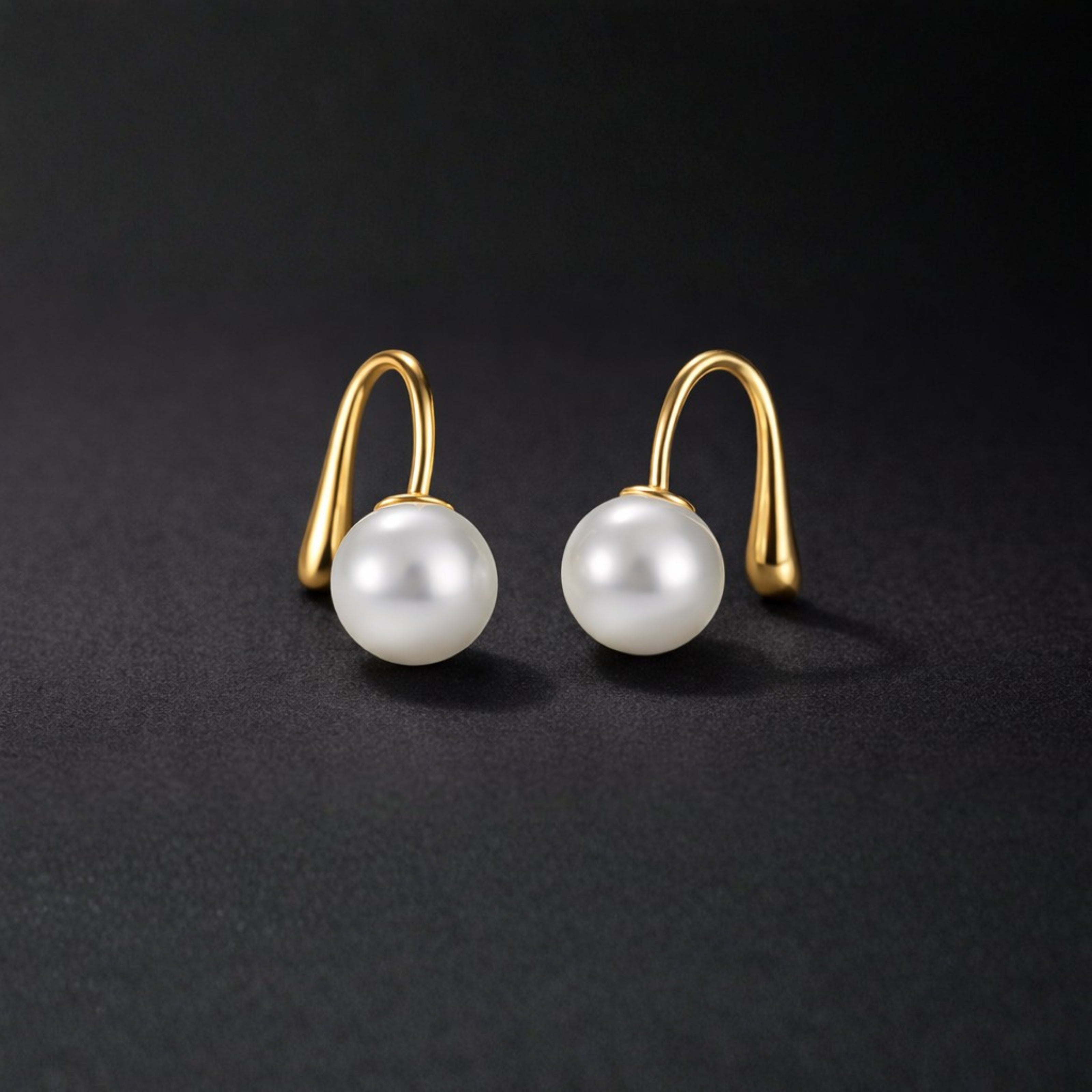 Golden Pearl Curve Earrings