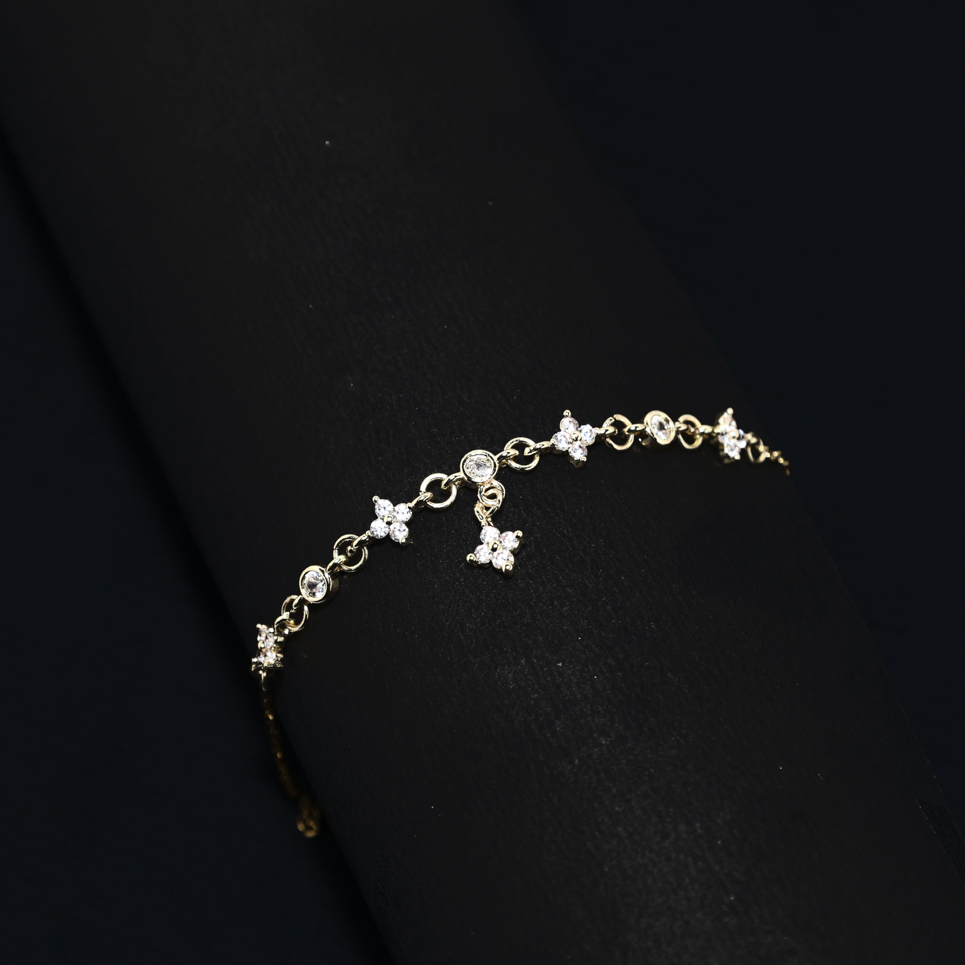 Golden Bloom Sparkle Bracelet