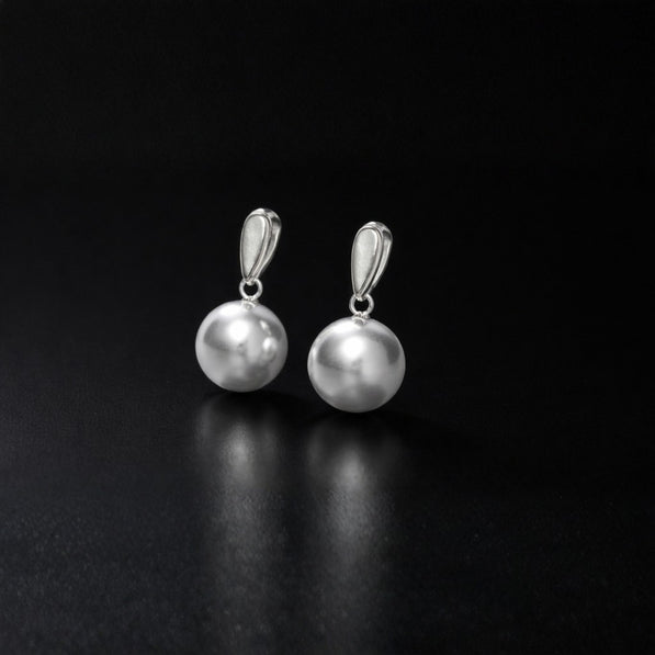 Classic Luxe Pearl Earrings