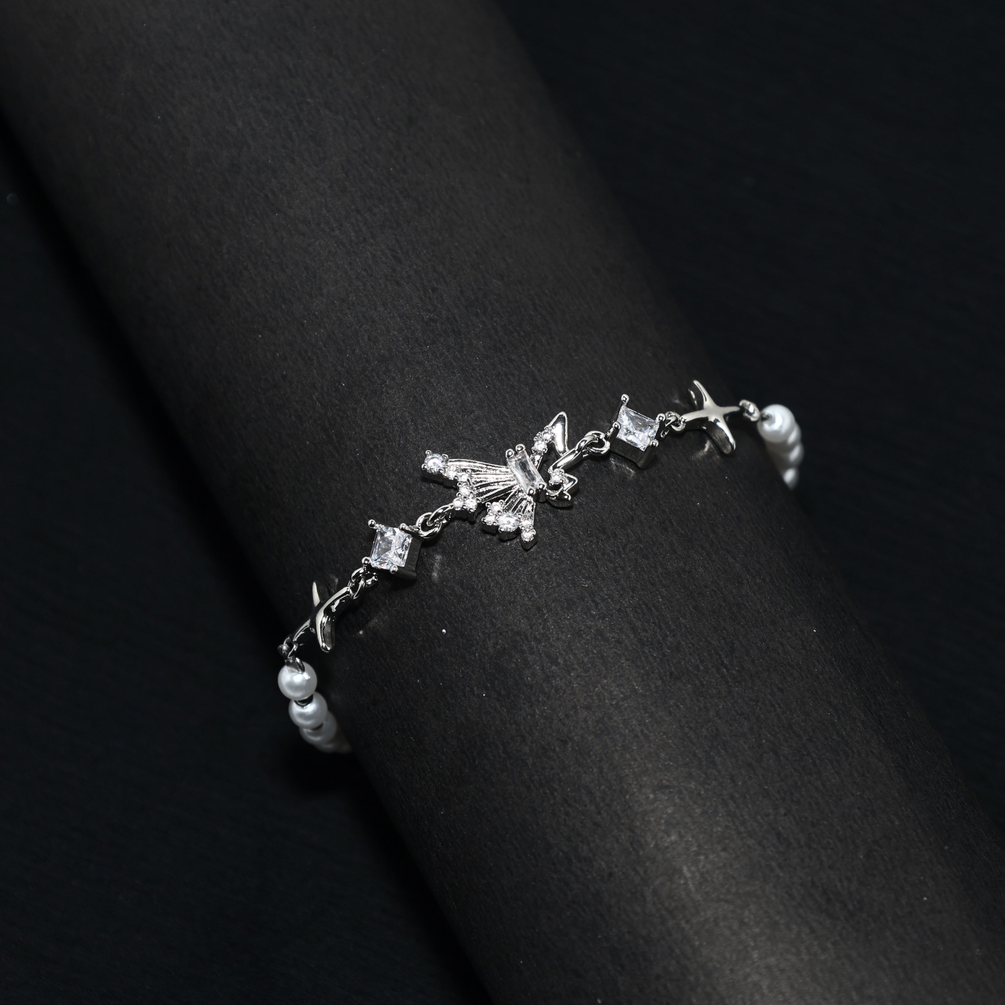Half Wing Pearl Bracelet