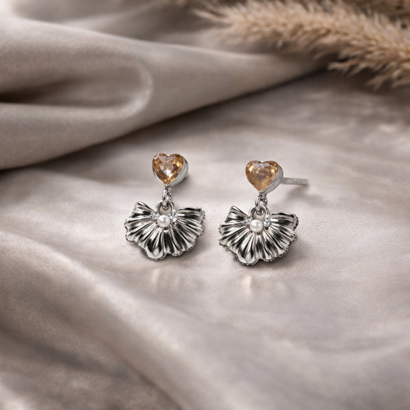 Petal Shine Earrings