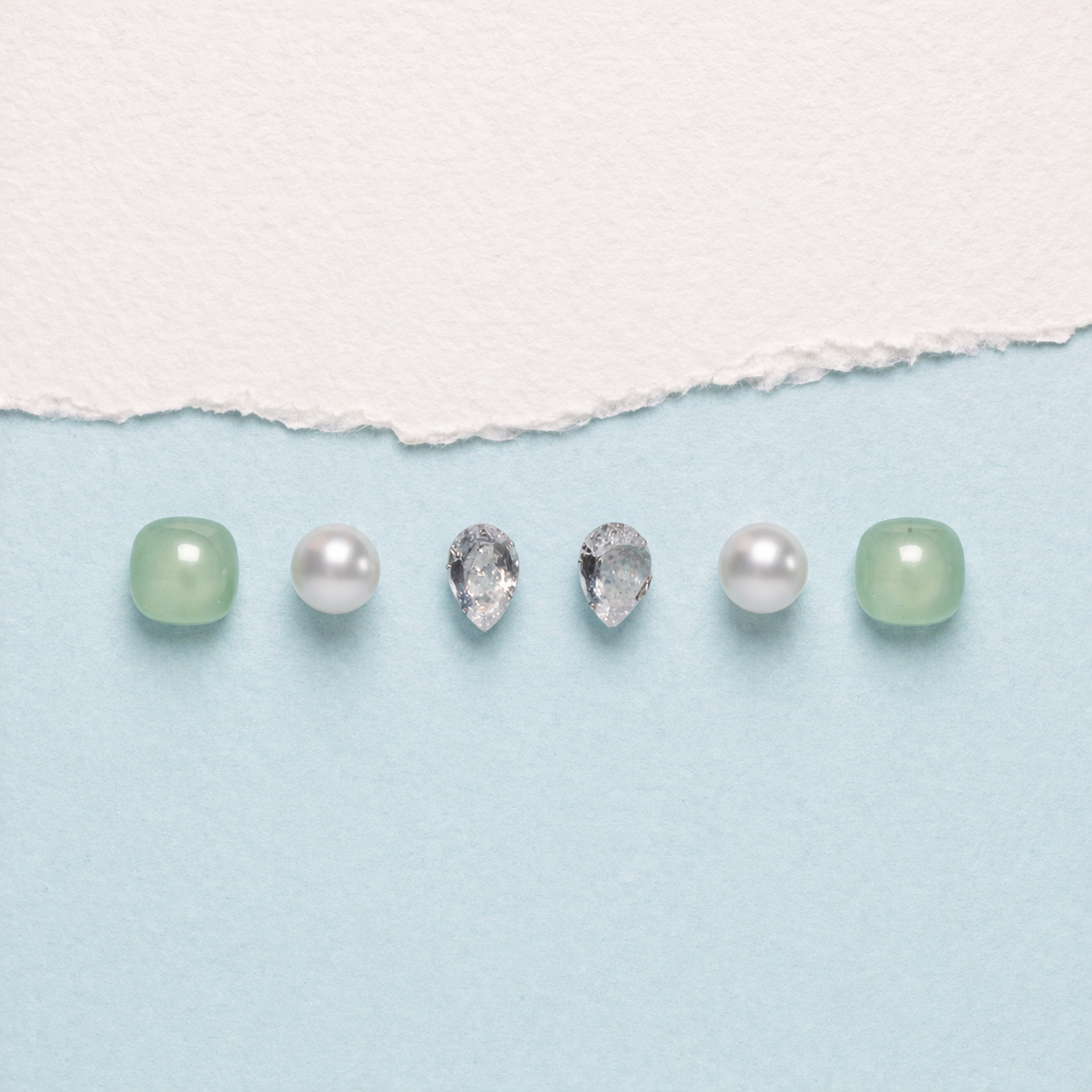 Duo Rouge Heart Stud Set