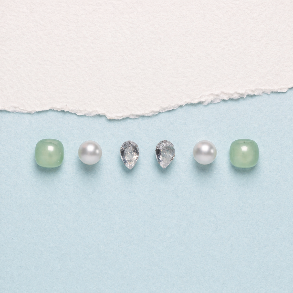 Duo Rouge Heart Stud Set