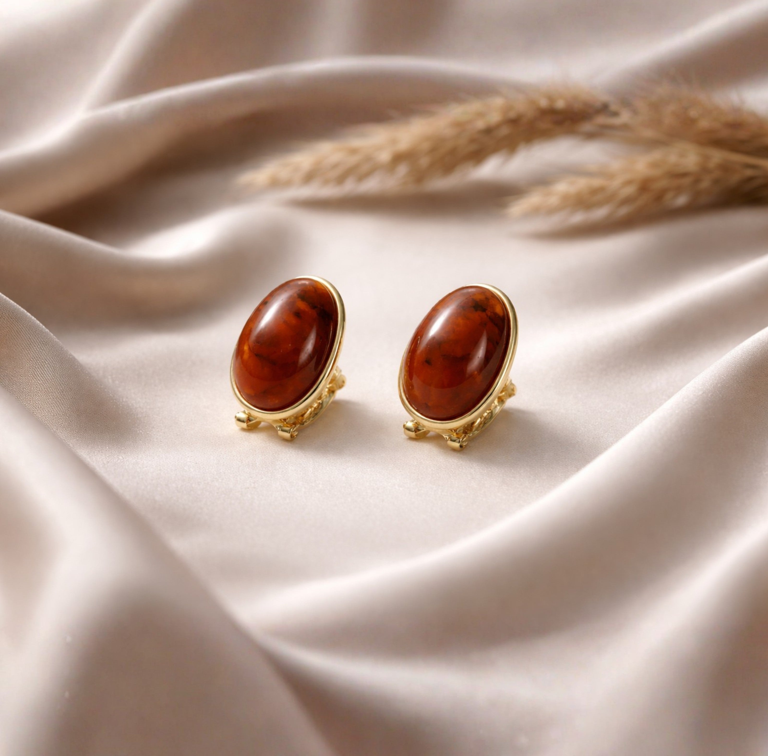 Caramel Shine Stud